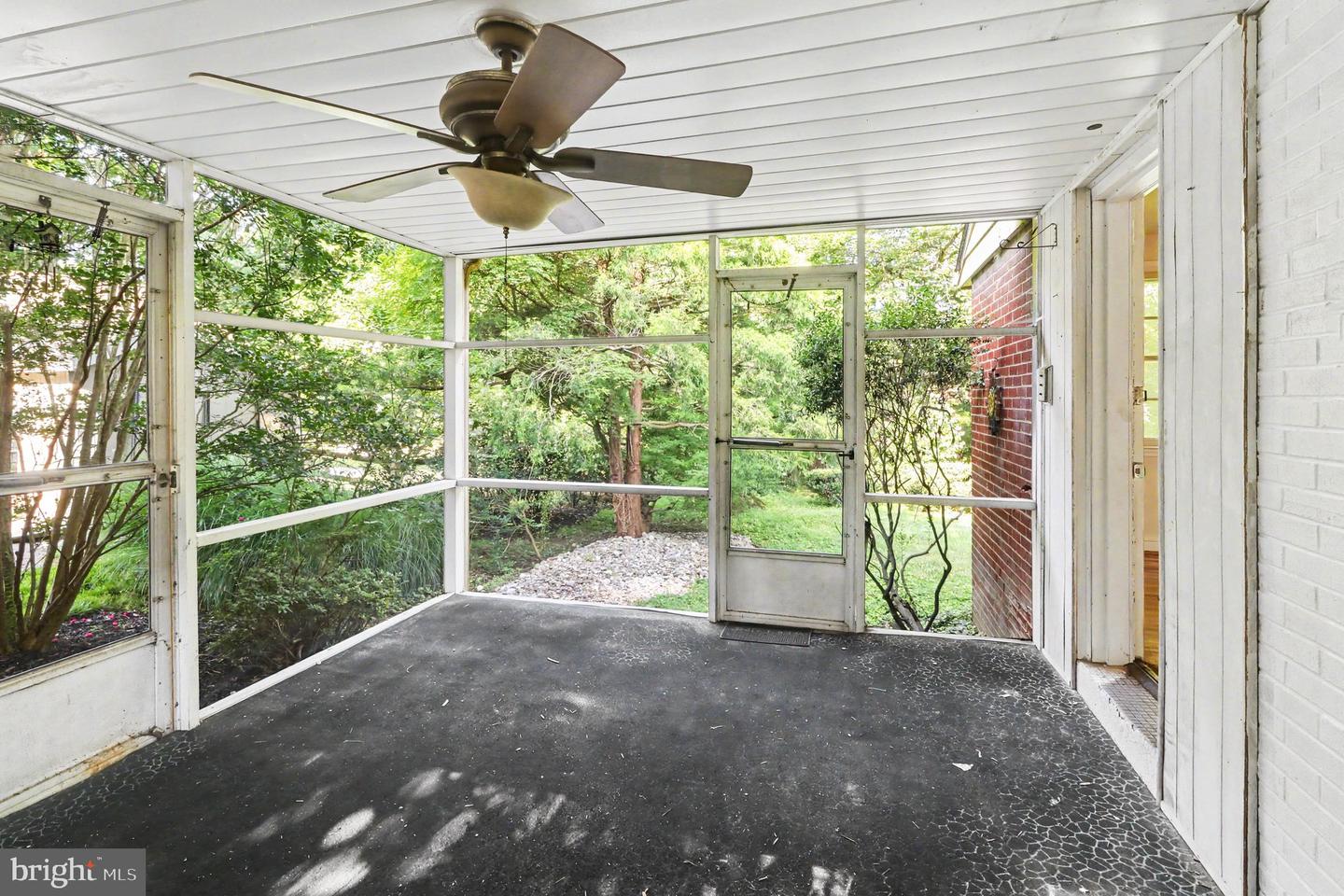 1202 Hillside Blvd Property Photo 16