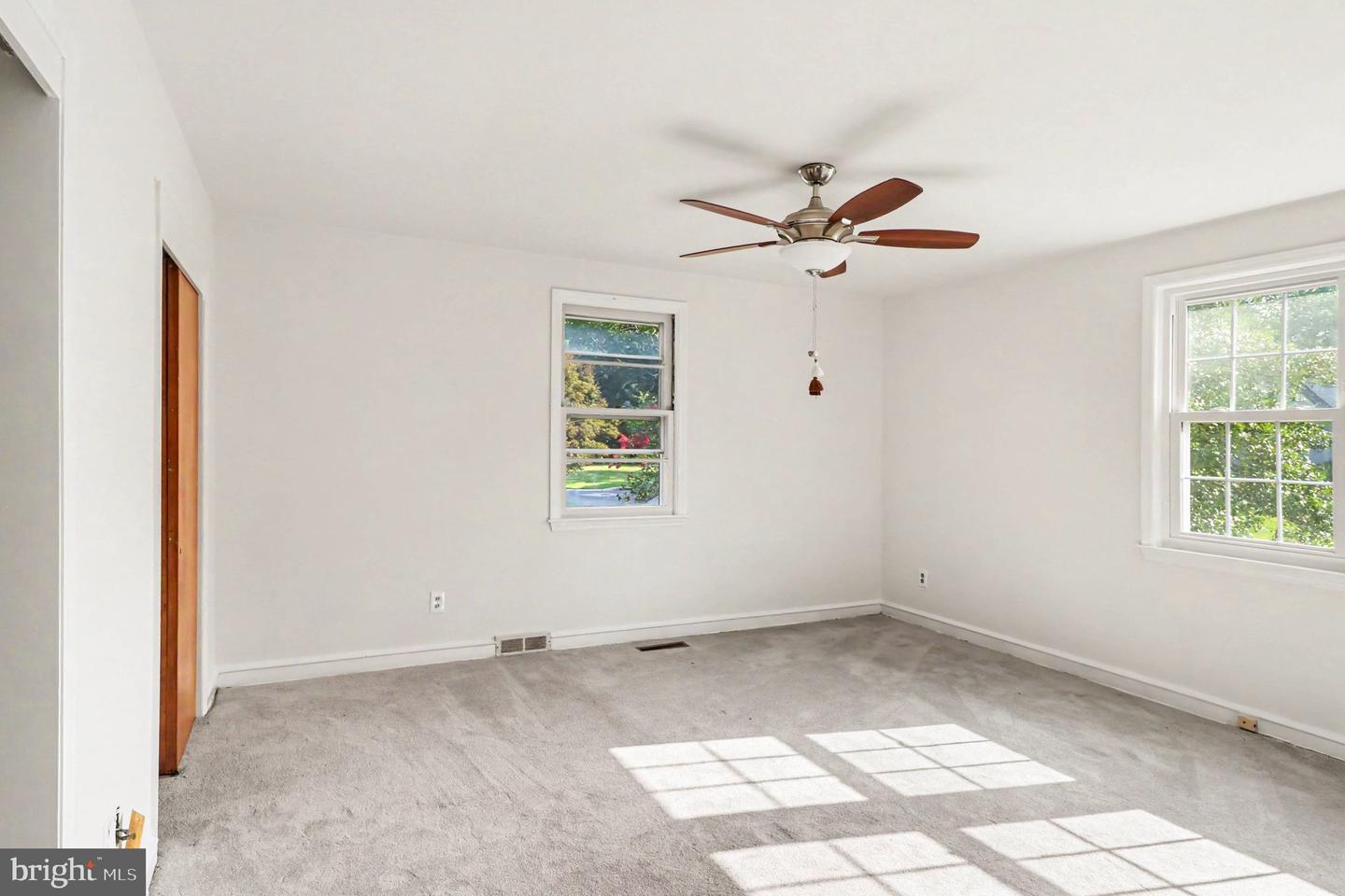 1202 Hillside Blvd Property Photo 20