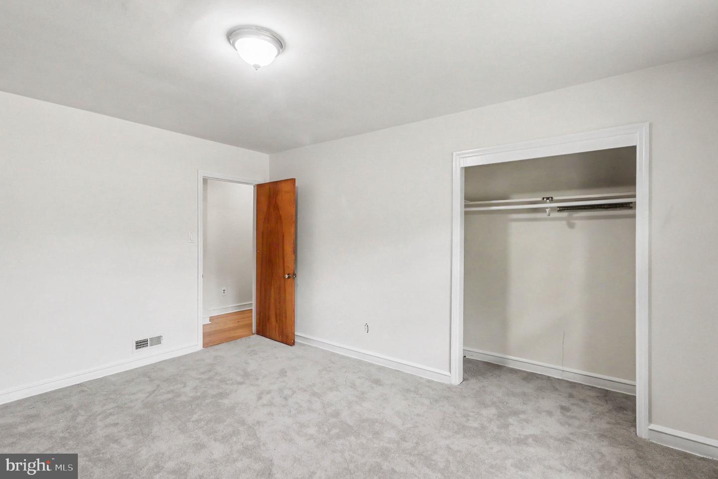 1202 Hillside Blvd Property Photo 28