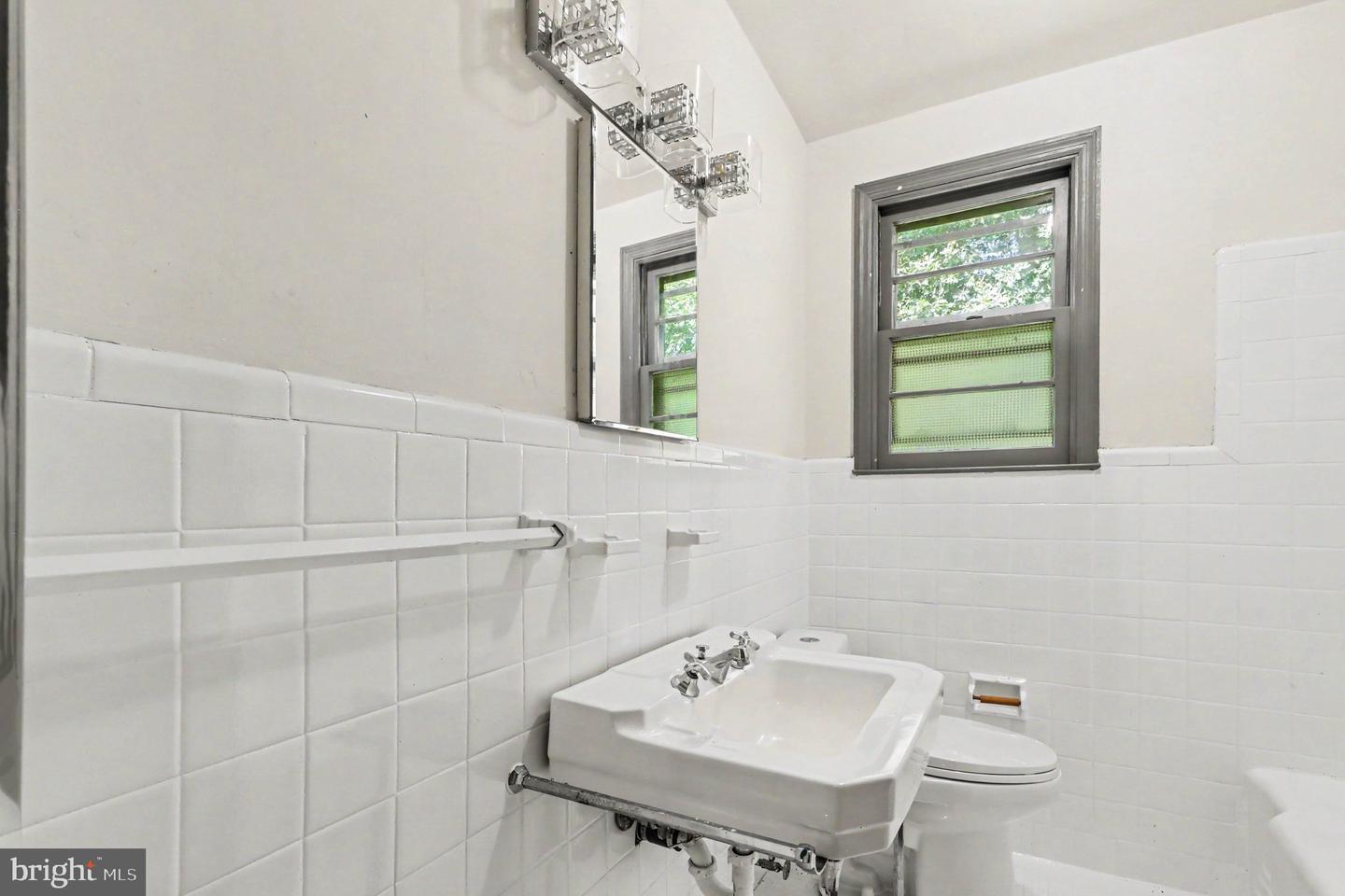 1202 Hillside Blvd Property Photo 31