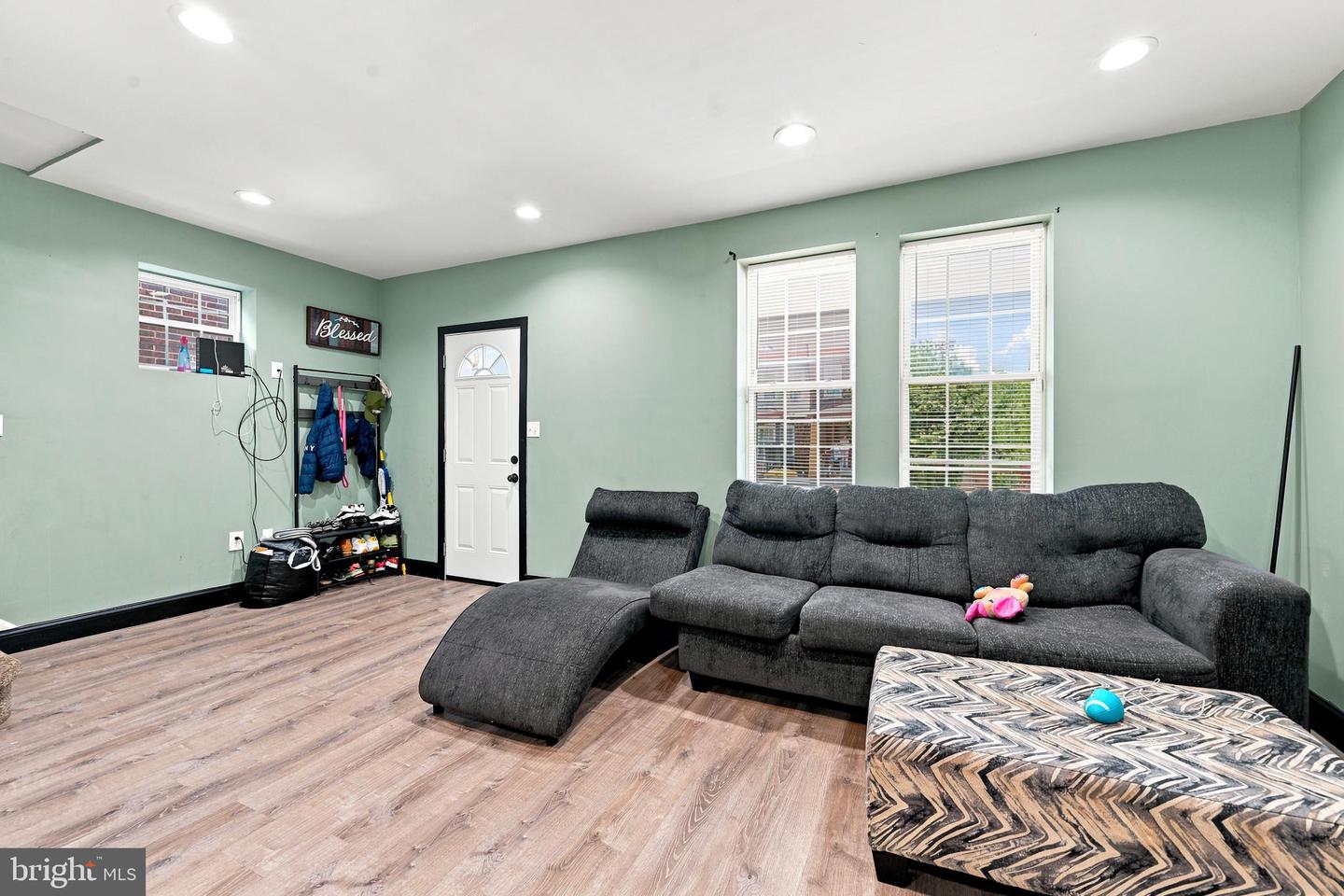 2711 N Washington St Property Photo 2