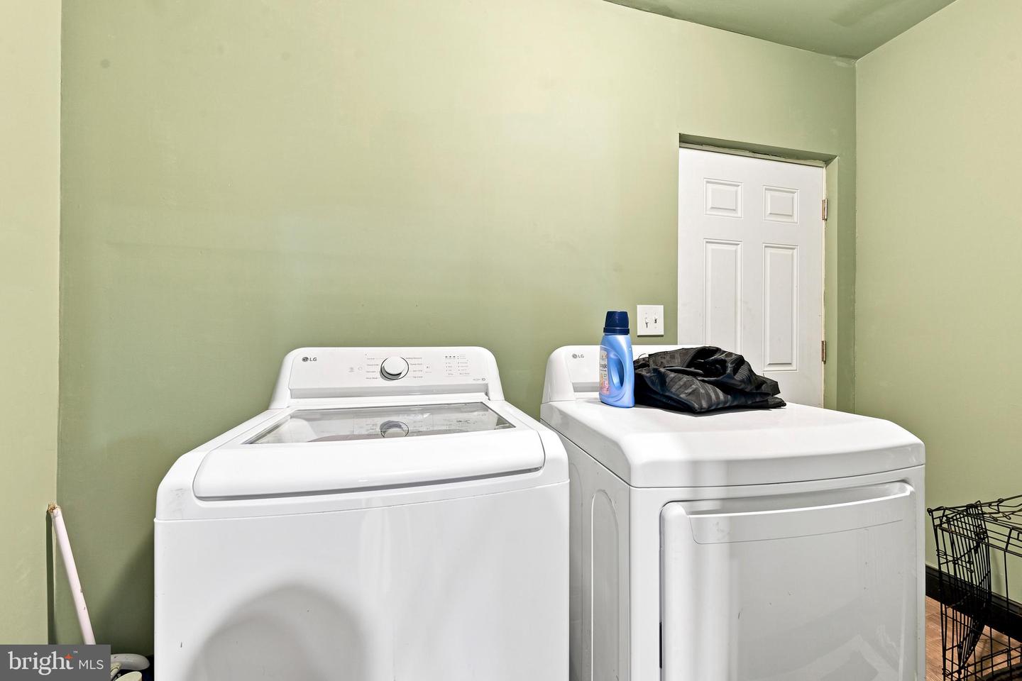 2711 N Washington St Property Photo 8