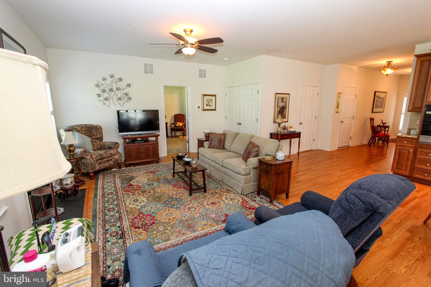 10 Elm Ave Property Photo 7