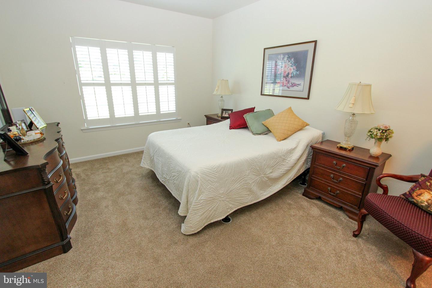 10 Elm Ave Property Photo 13