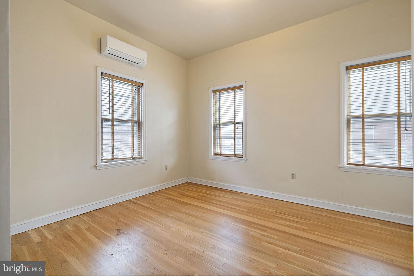 1401 Delaware Ave #1r Property Photo 11