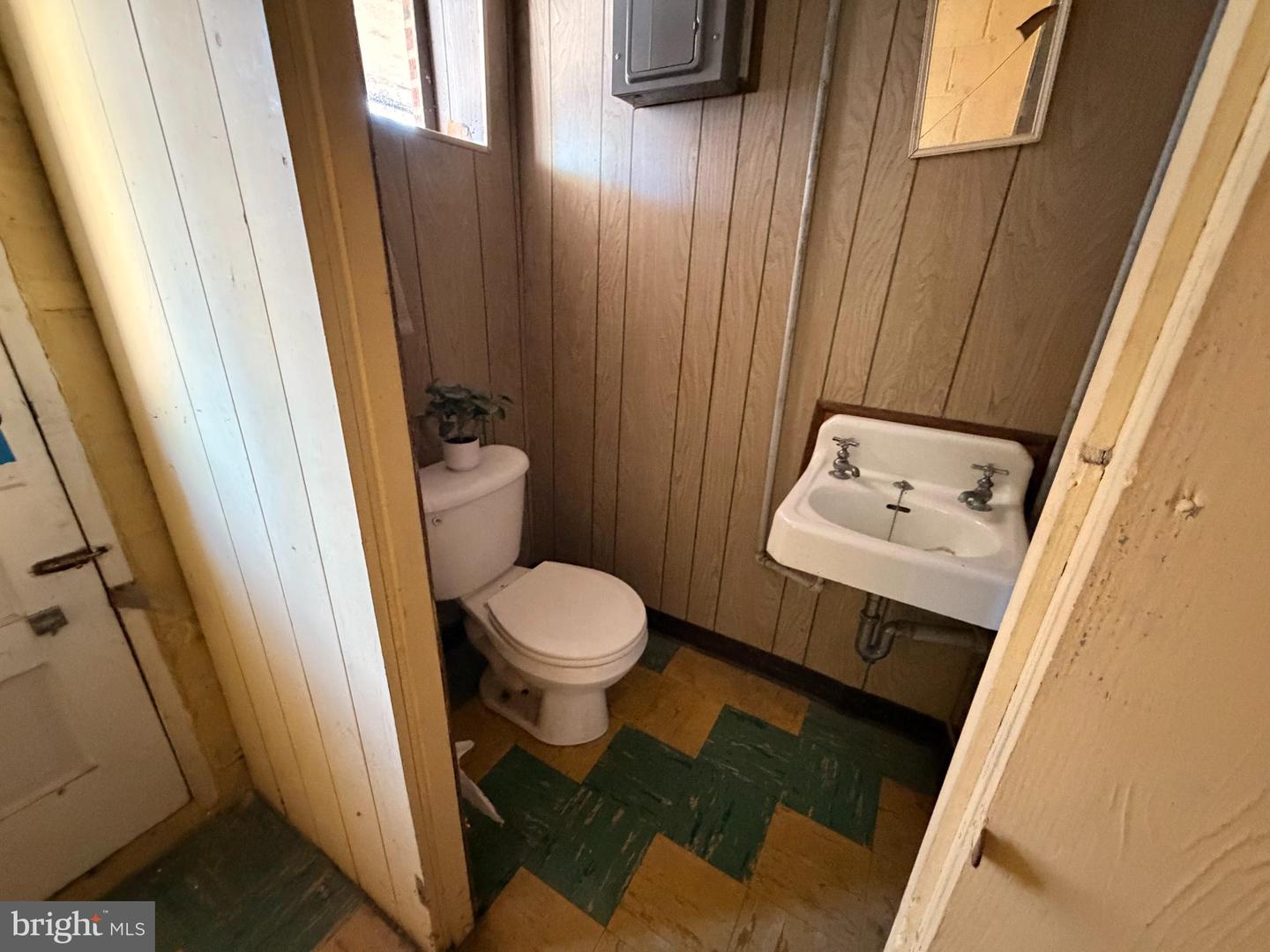 1720 Beech St Property Photo 14