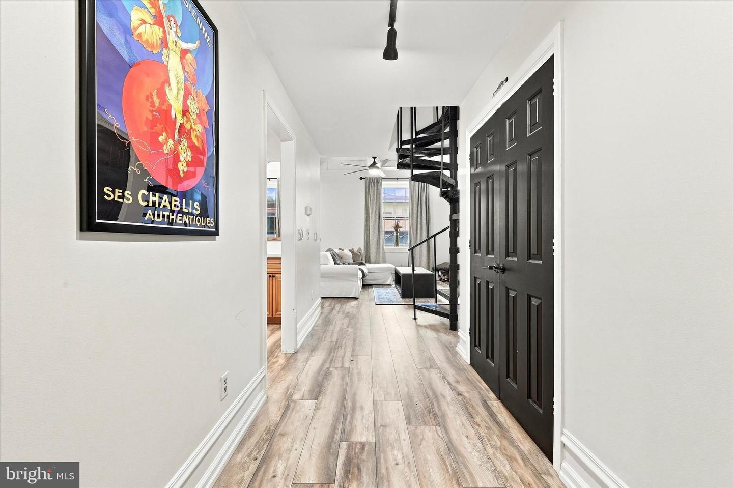 2400-unit #4 Baynard Blvd Property Photo 2