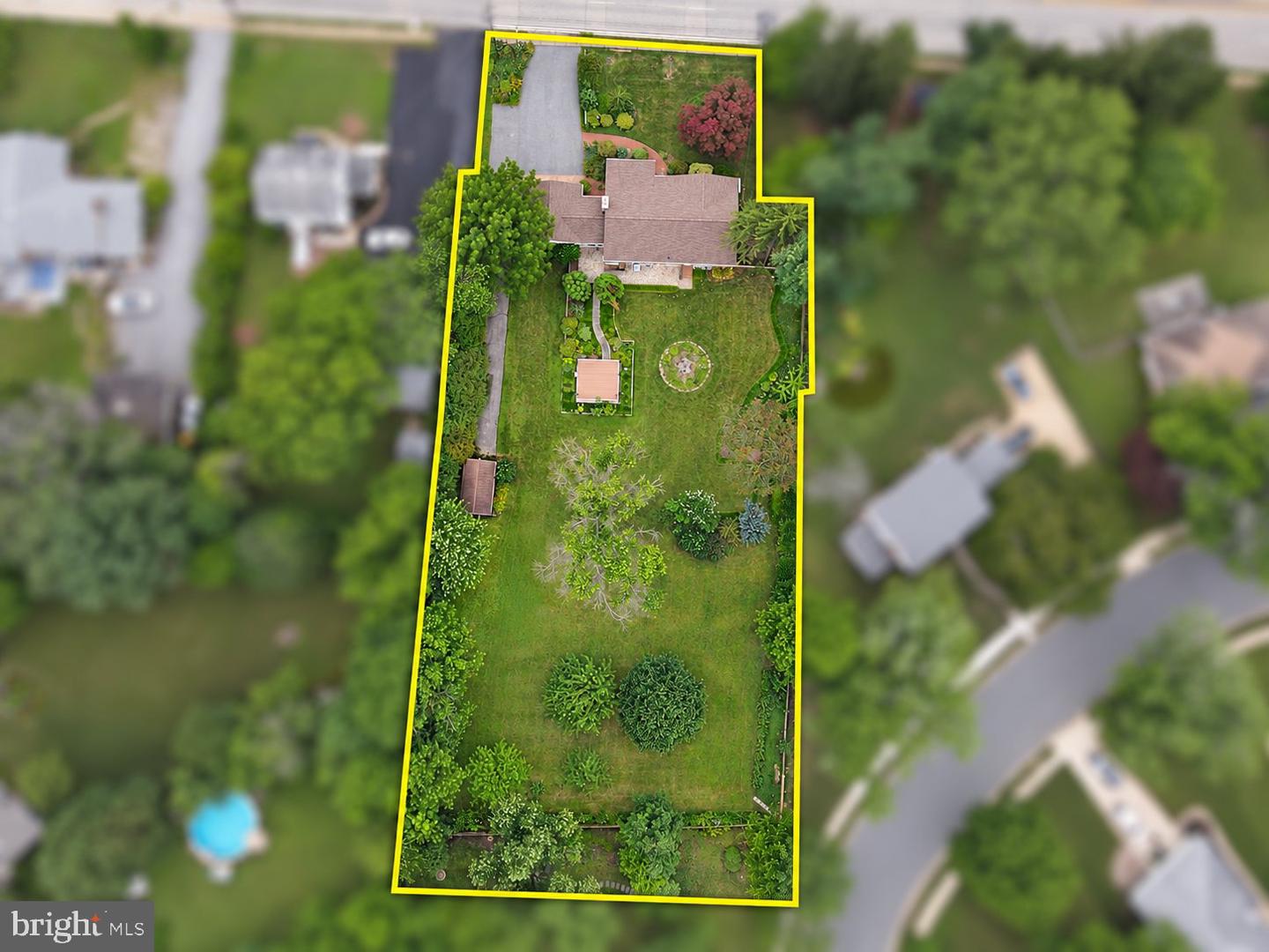 1822 Foulk Rd Property Photo 4