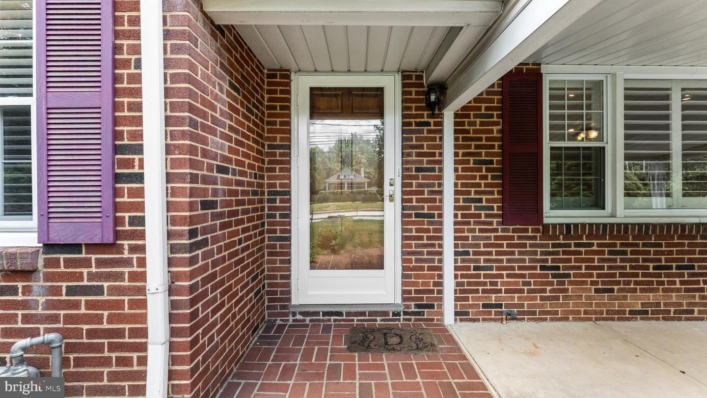 1822 Foulk Rd Property Photo 7