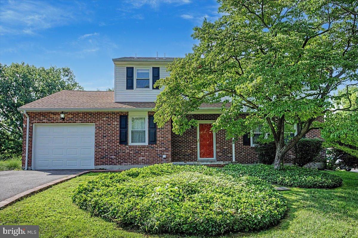 1 Abbey Ct Property Photo 1