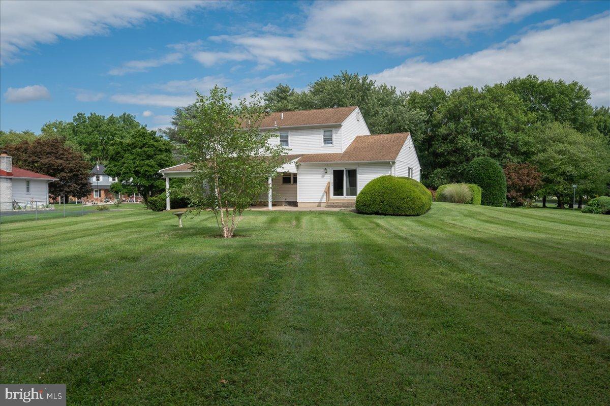 1 Abbey Ct Property Photo 4