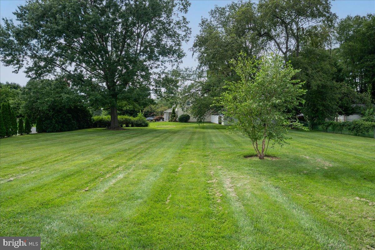 1 Abbey Ct Property Photo 6