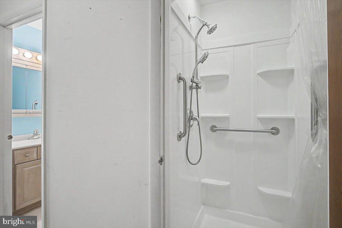 1 Abbey Ct Property Photo 17