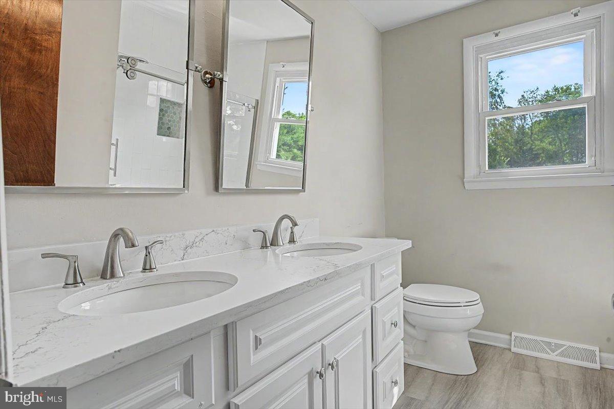 1 Abbey Ct Property Photo 25