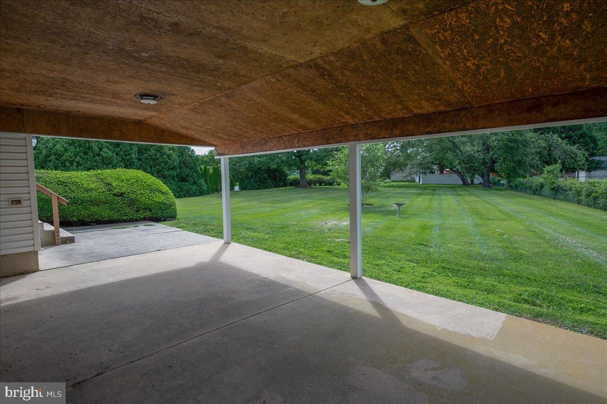 1 Abbey Ct Property Photo 27