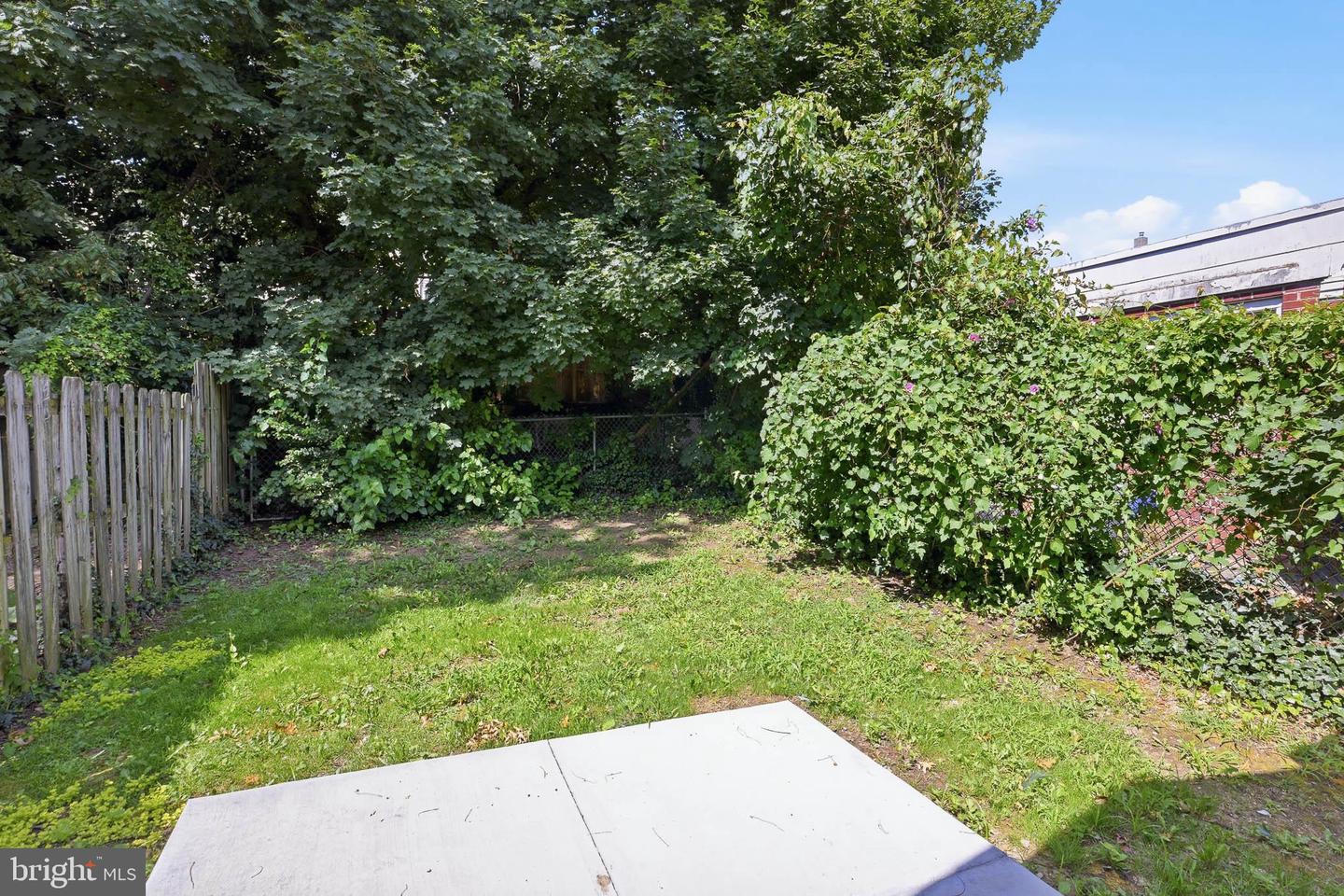 106 6th Ave Property Photo 26