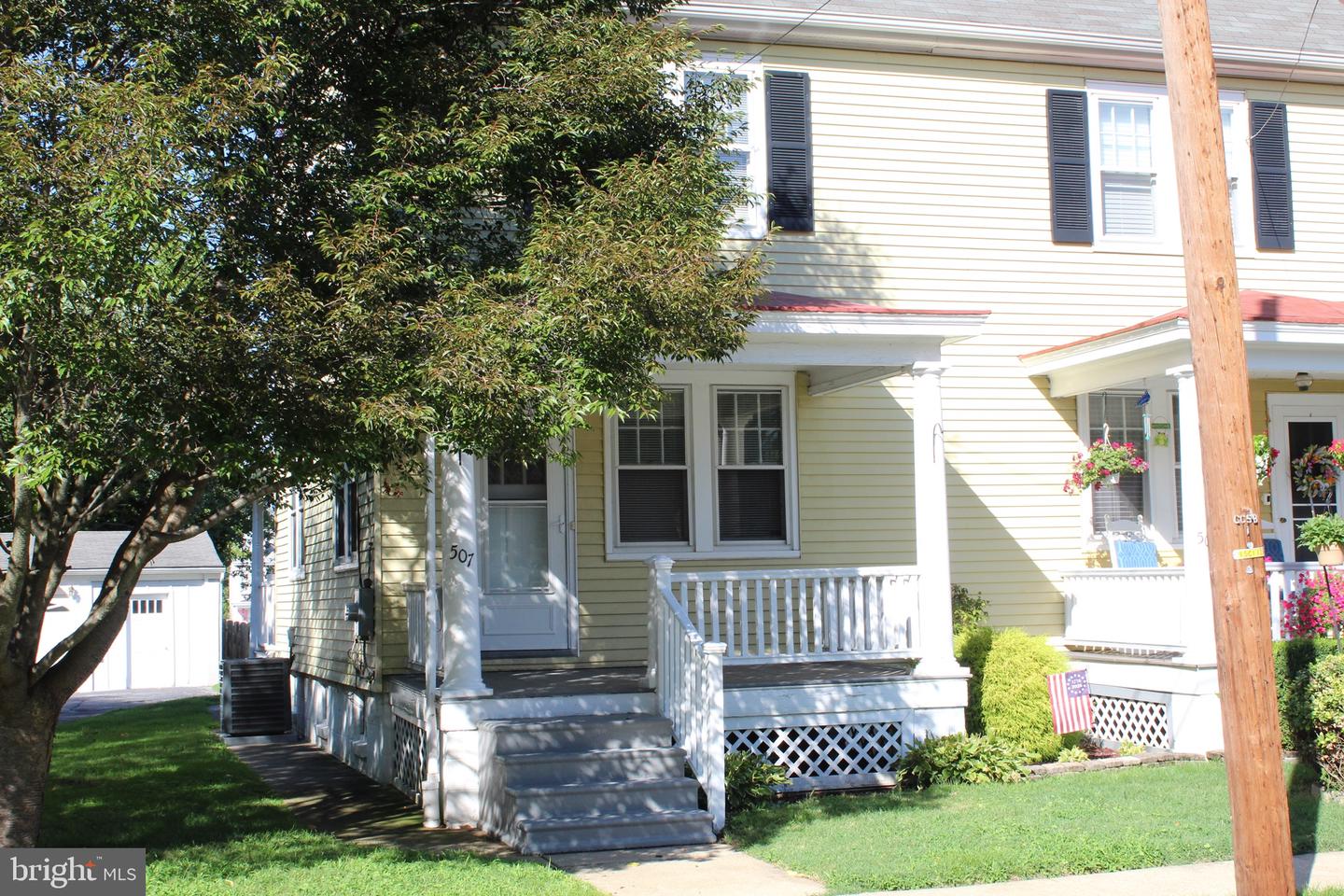 507 Tremont St Property Photo 2