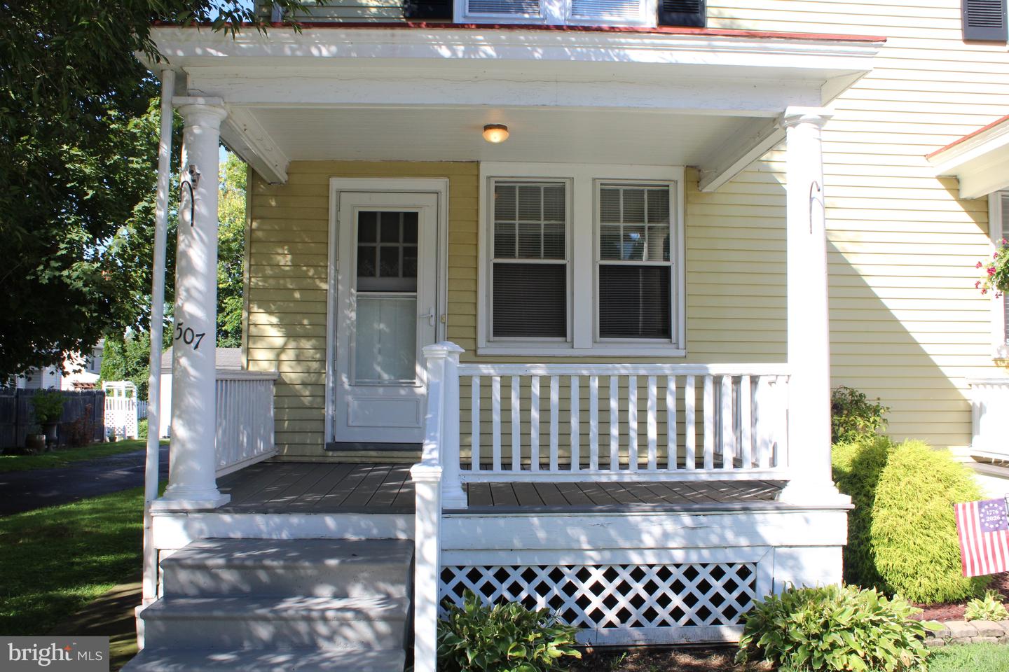 507 Tremont St Property Photo 3
