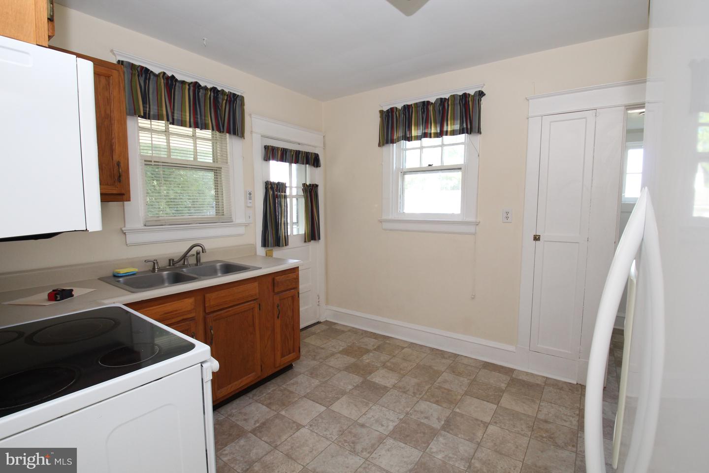 507 Tremont St Property Photo 15