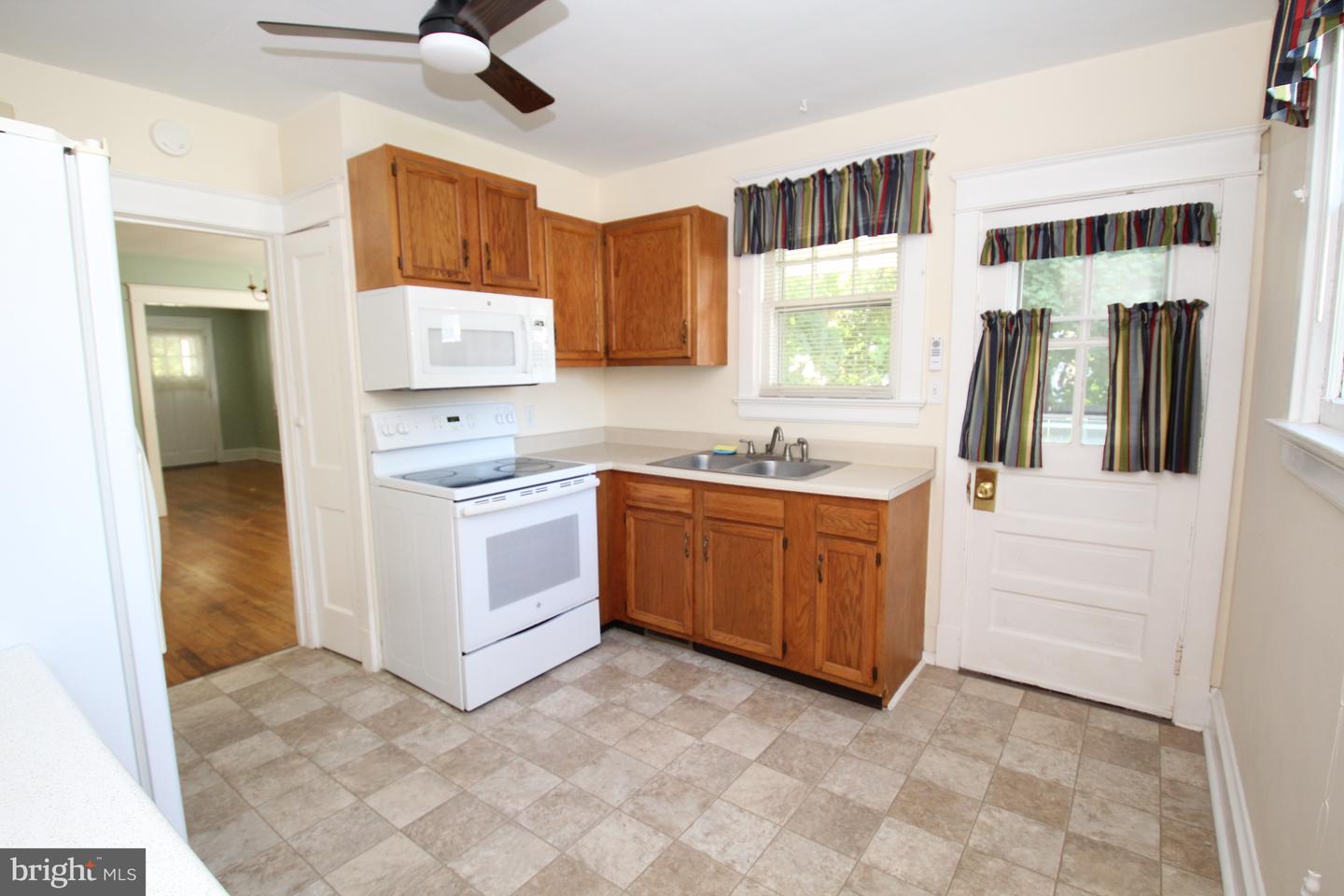 507 Tremont St Property Photo 17