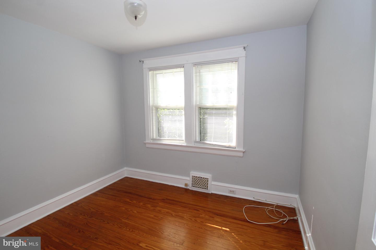 507 Tremont St Property Photo 23