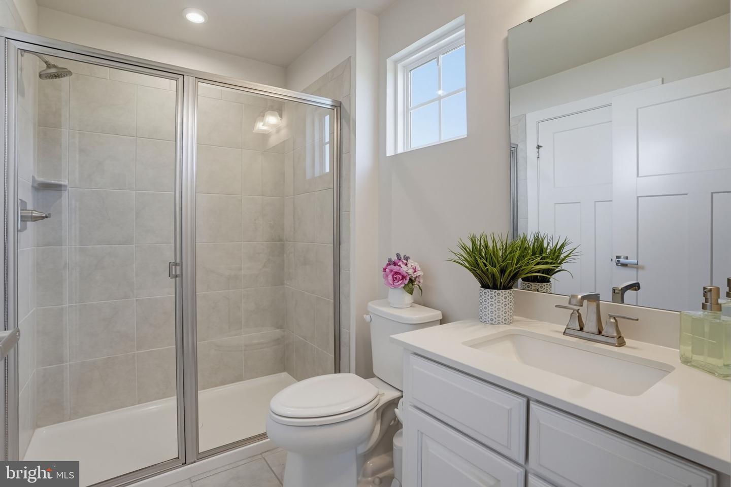 558 Spring Hollow Dr Property Photo 32