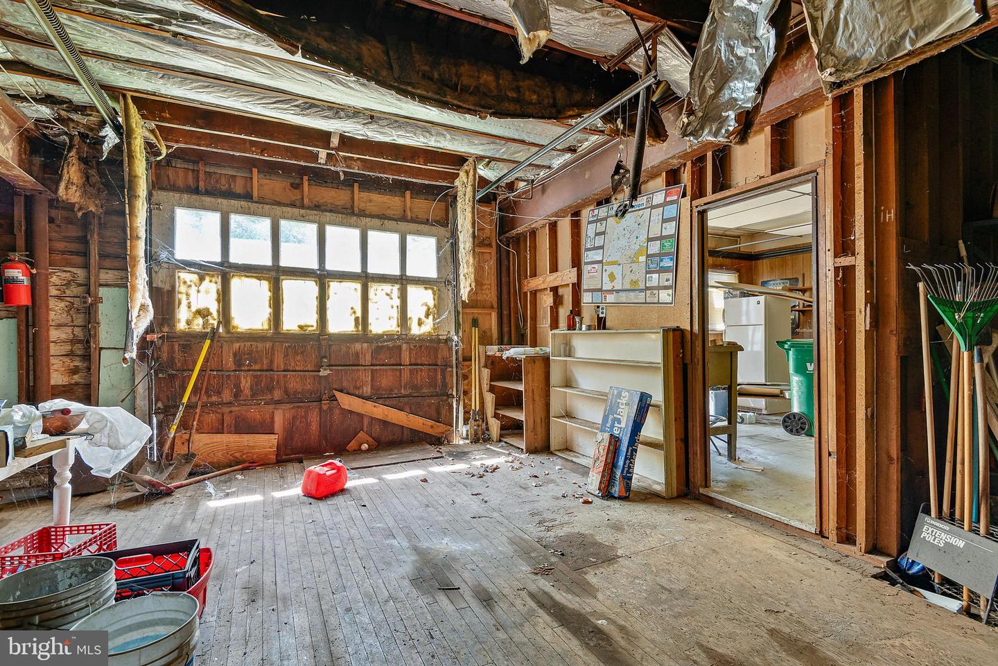 9 E 44th St Property Photo 8