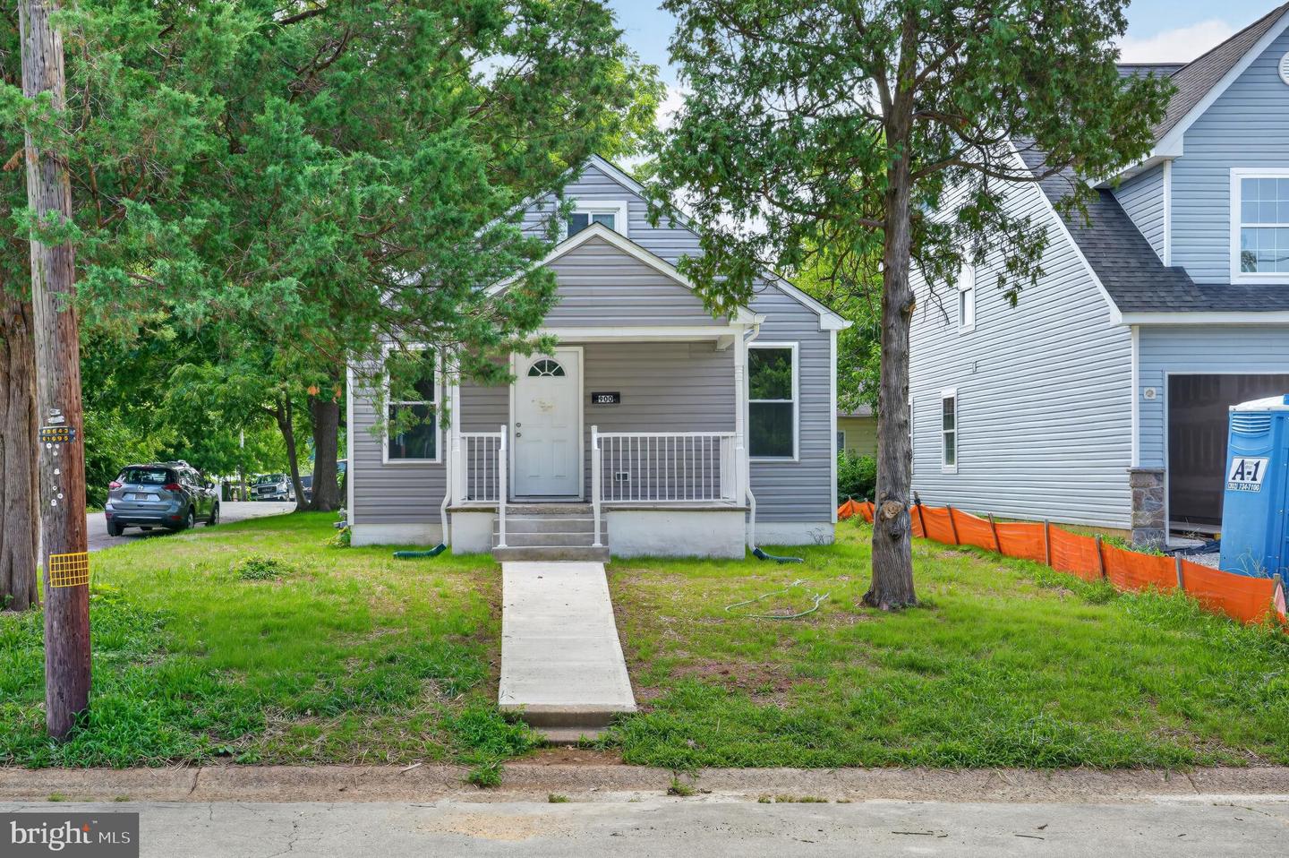 900 Central Ave Property Photo 1