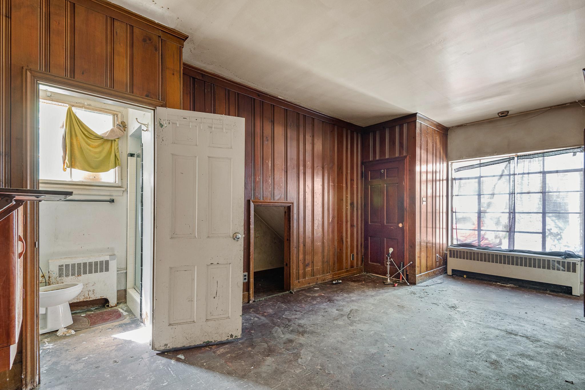 9 E 44th St Property Photo 10