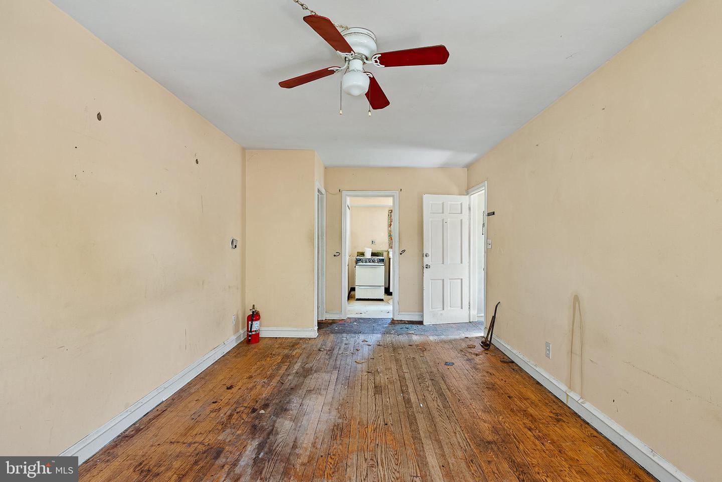 9 E 44th St Property Photo 29