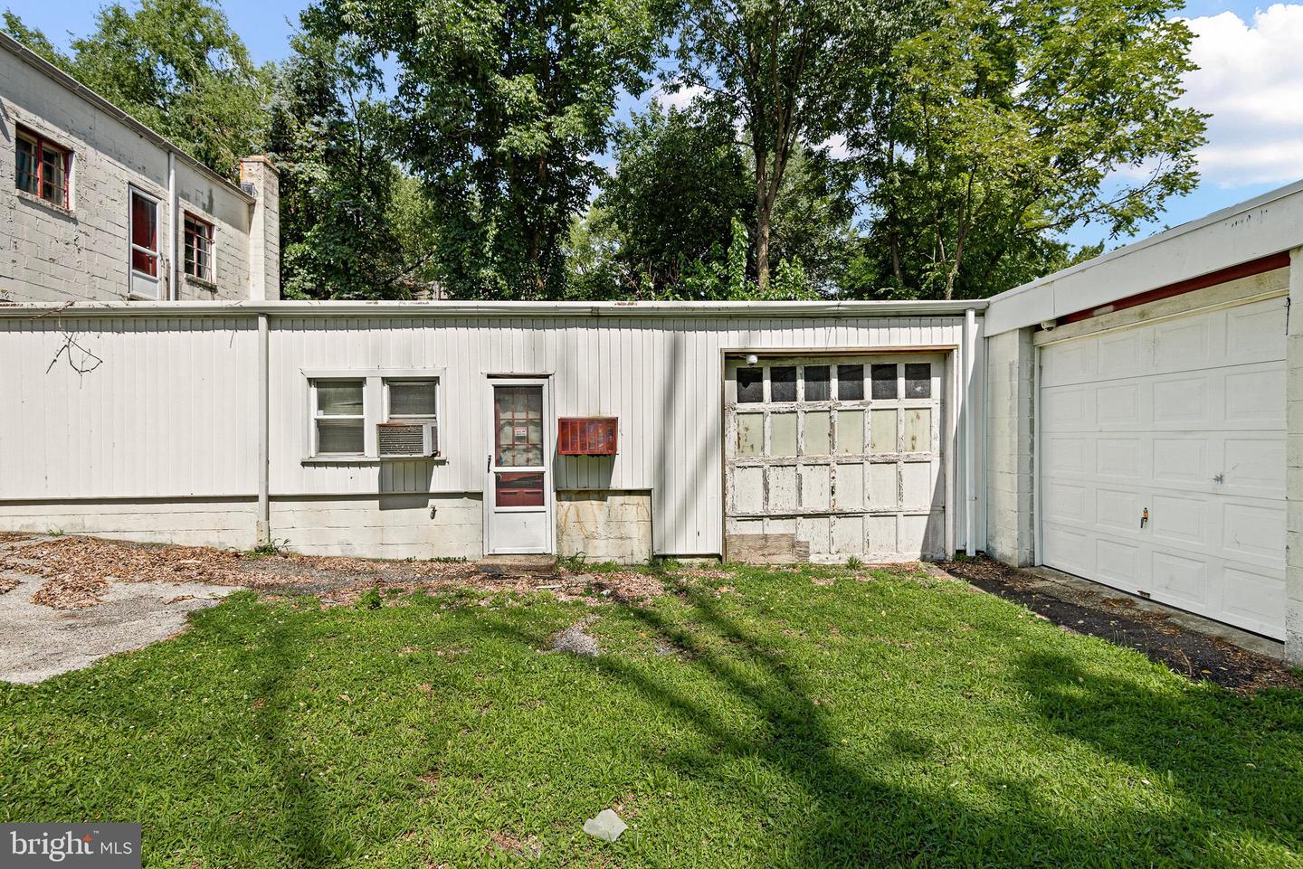 9 E 44th St Property Photo 48