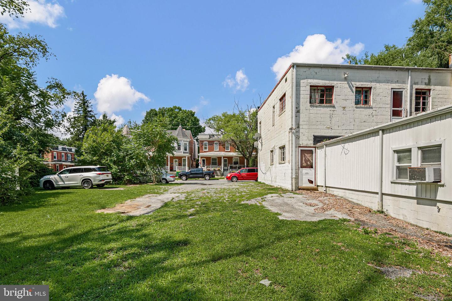 9 E 44th St Property Photo 49