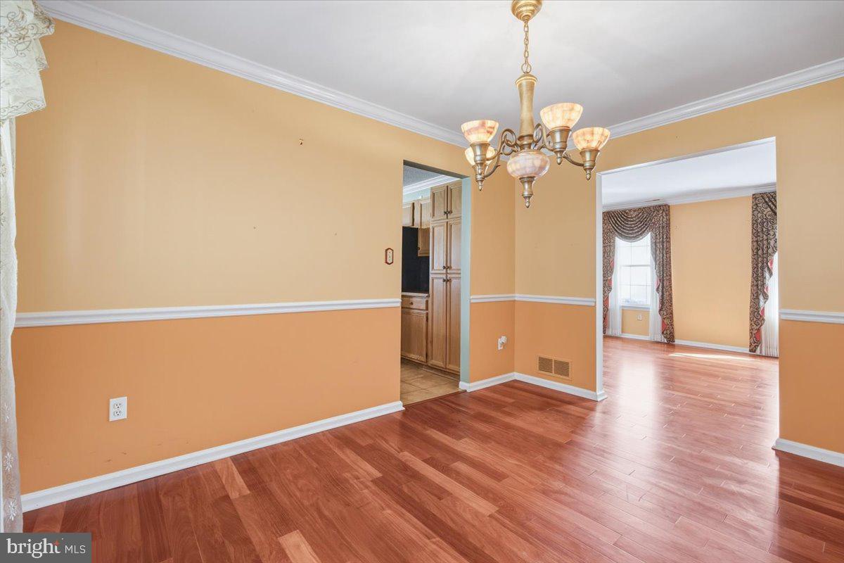 4 Lindsay Ct Property Photo 16