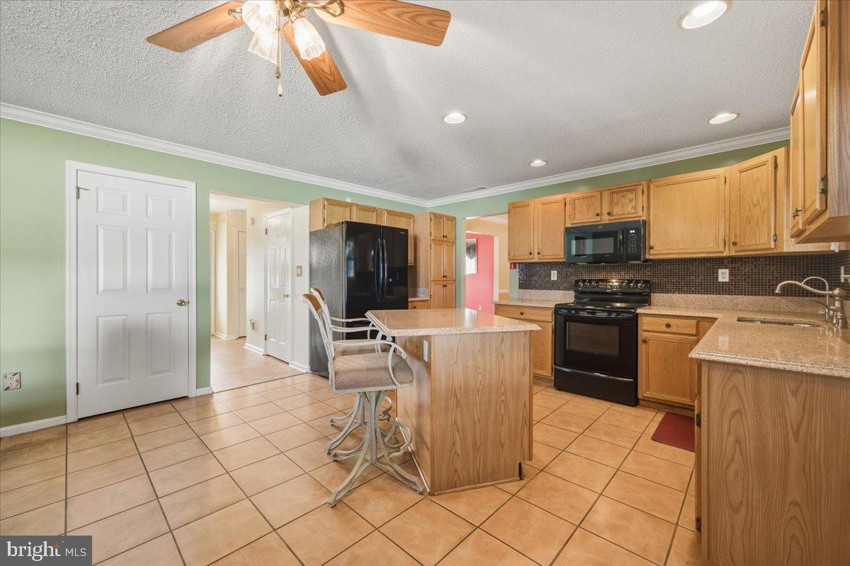 4 Lindsay Ct Property Photo 18