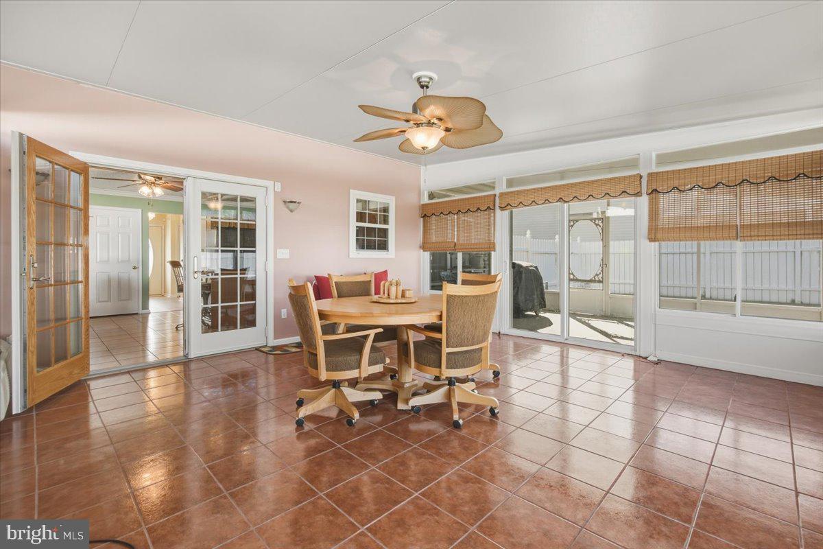 4 Lindsay Ct Property Photo 25