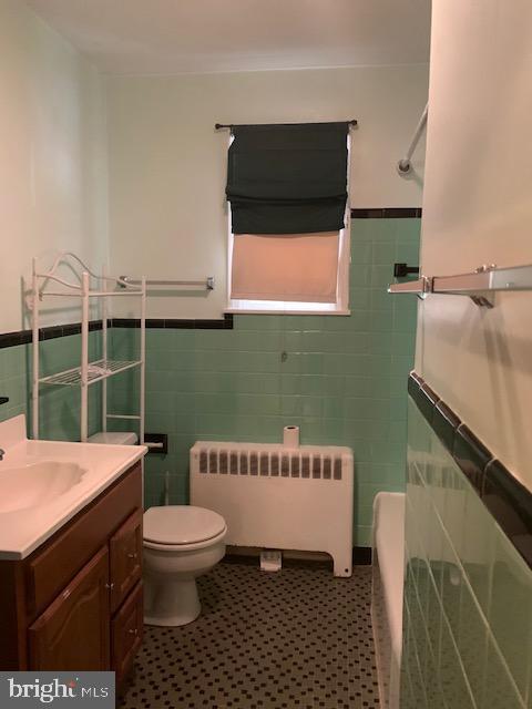 129 Kells Ave Property Photo 8