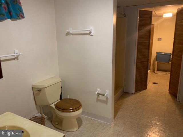 129 Kells Ave Property Photo 16