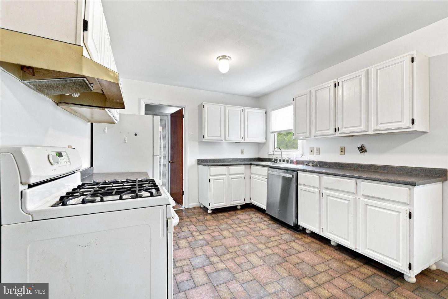 17 Millwright Property Photo 17