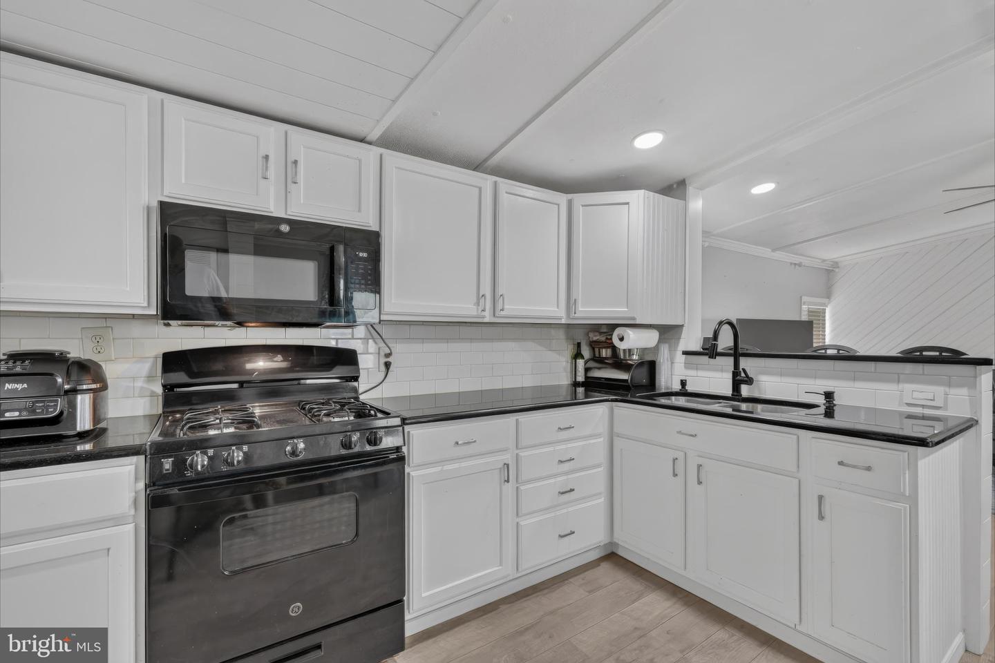 334 Hostetter Blvd #334 Property Photo 7