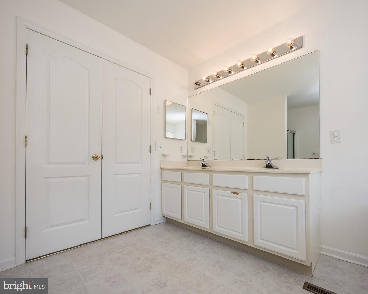3 Foxfield Ct Property Photo 56
