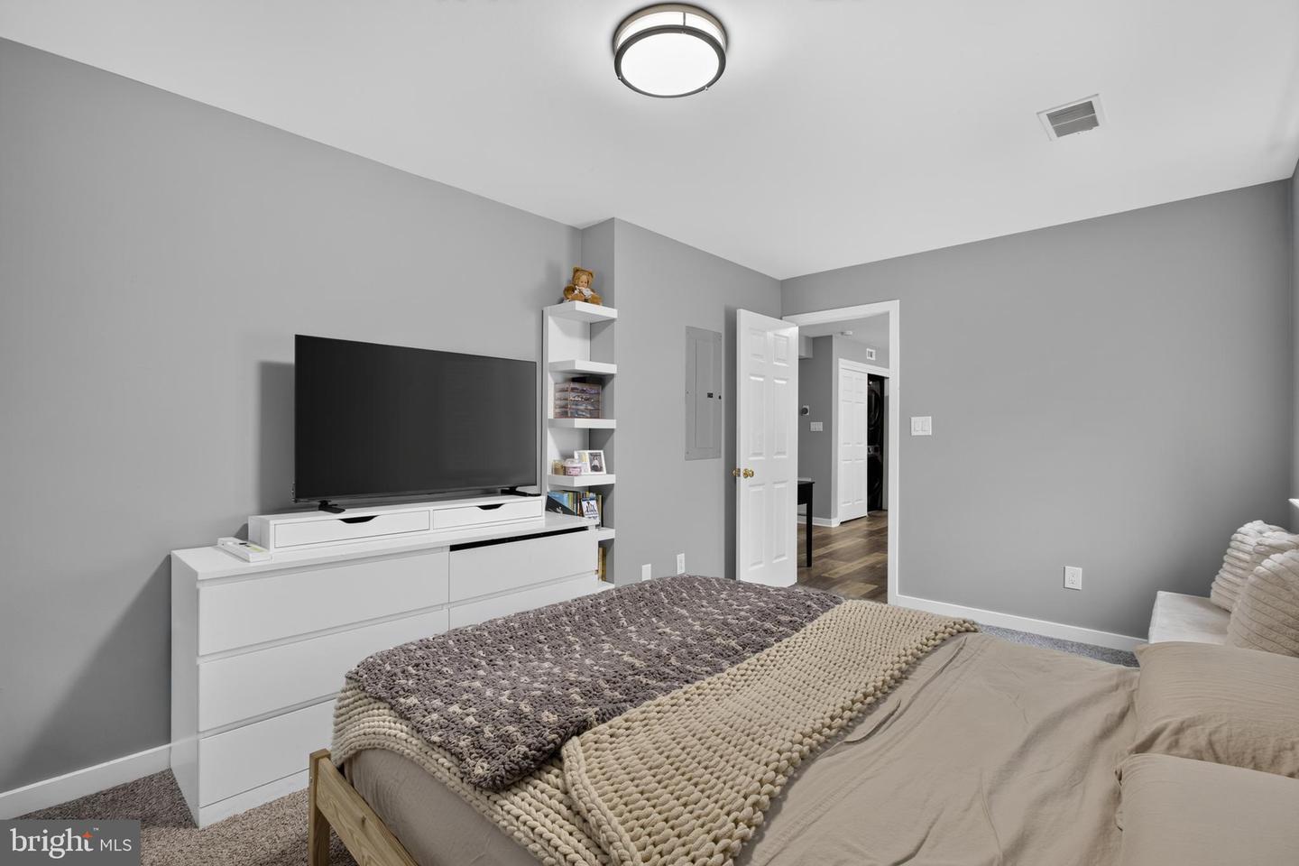 4702 Center Ter #4702 Property Photo 16