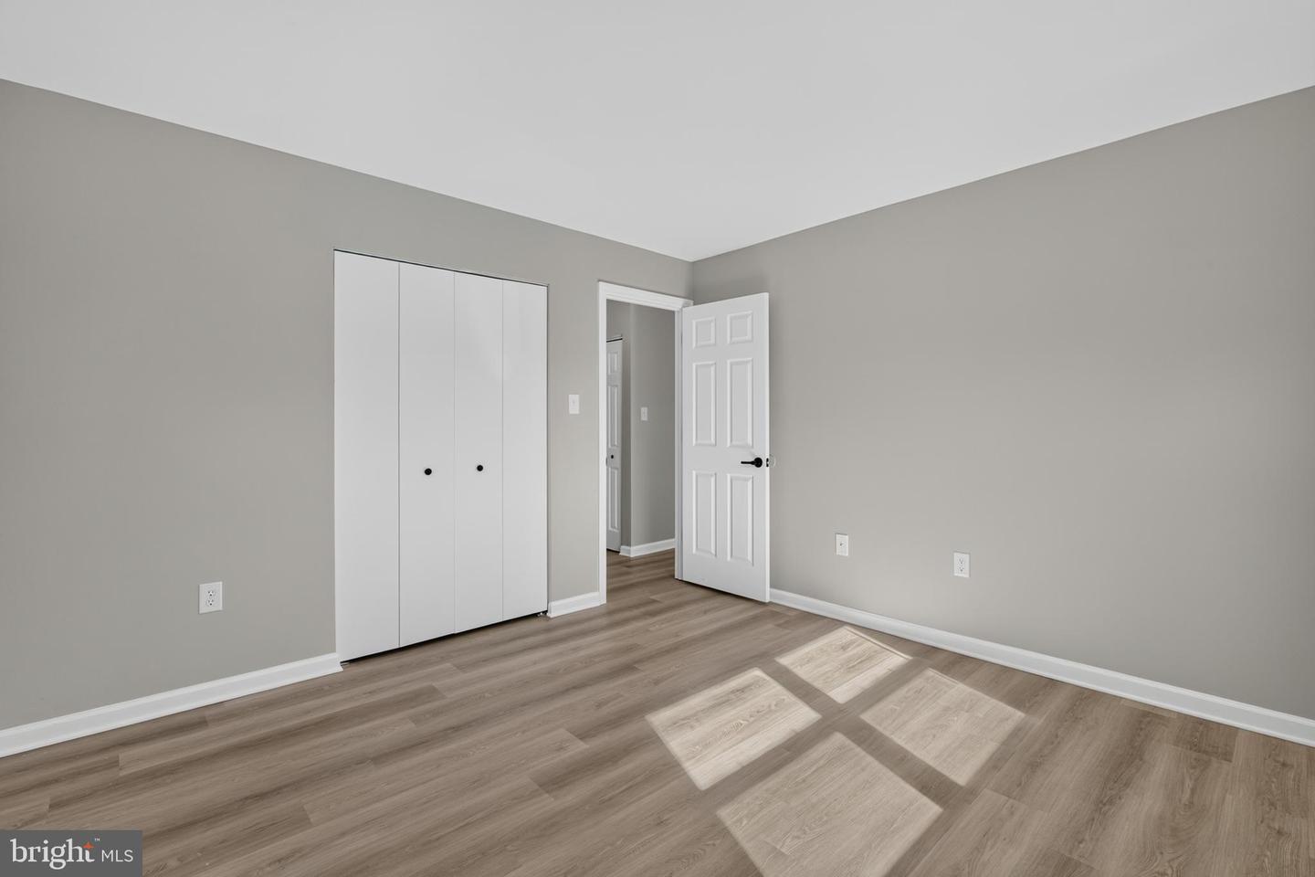 18 Defoe Cir Property Photo 7