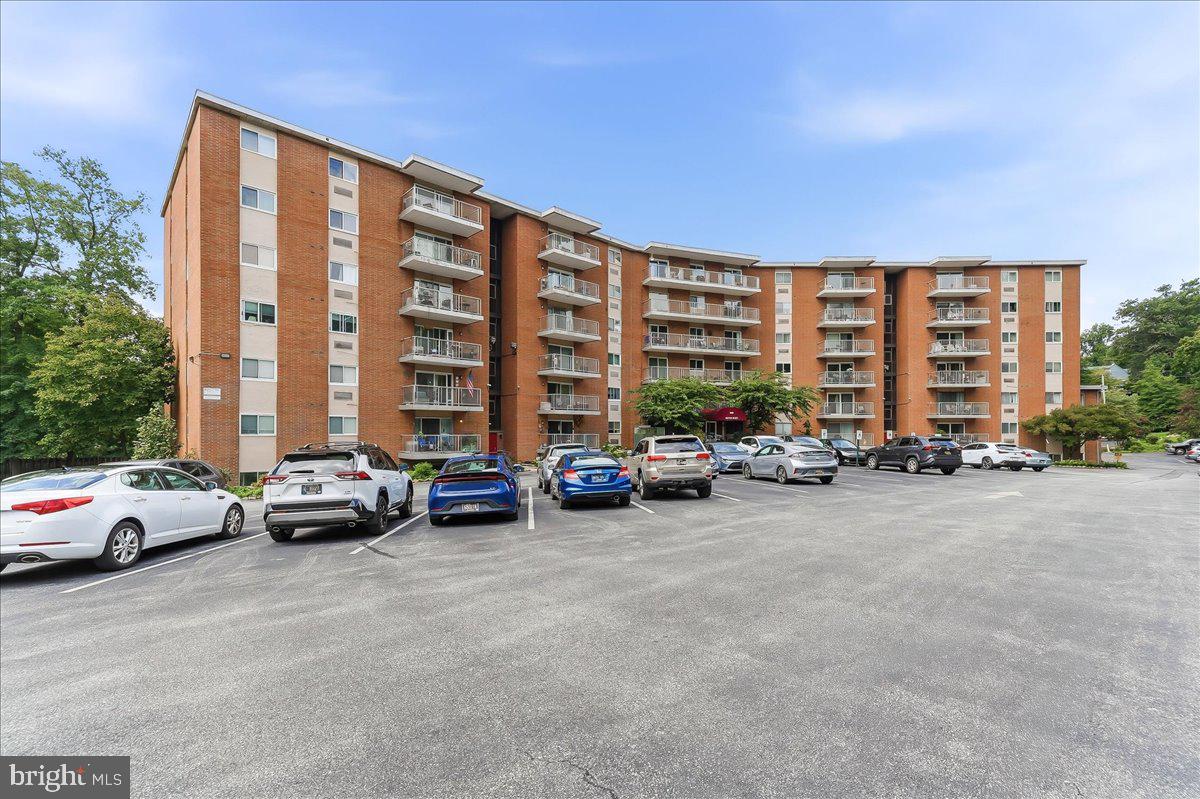 1100 LORE AVE #402