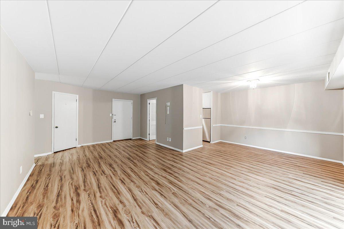 1100 Lore Ave #402 Property Photo 13
