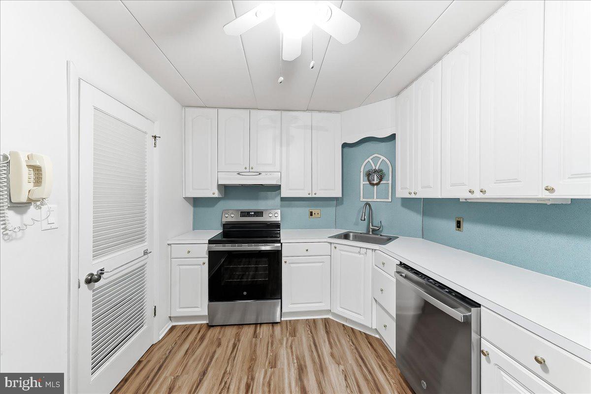 1100 Lore Ave #402 Property Photo 15