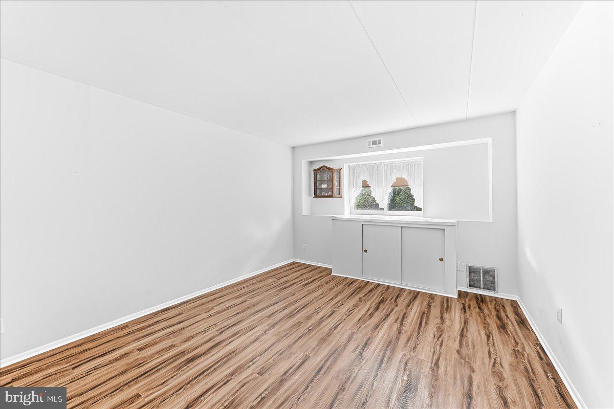 1100 Lore Ave #402 Property Photo 18