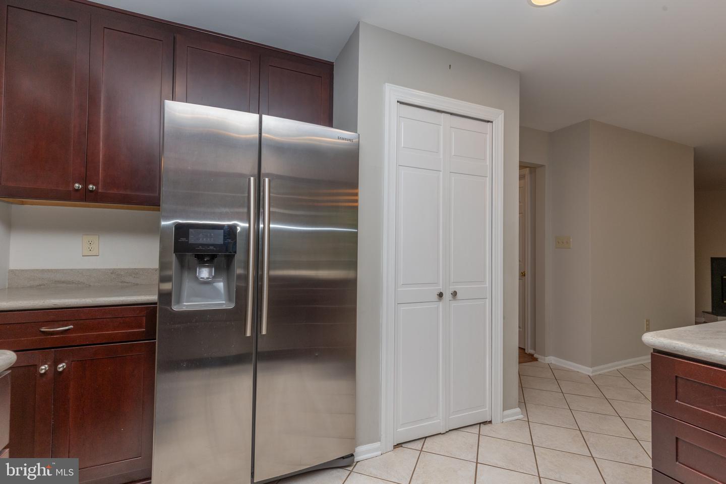 223 E Flagstone Dr Property Photo 12