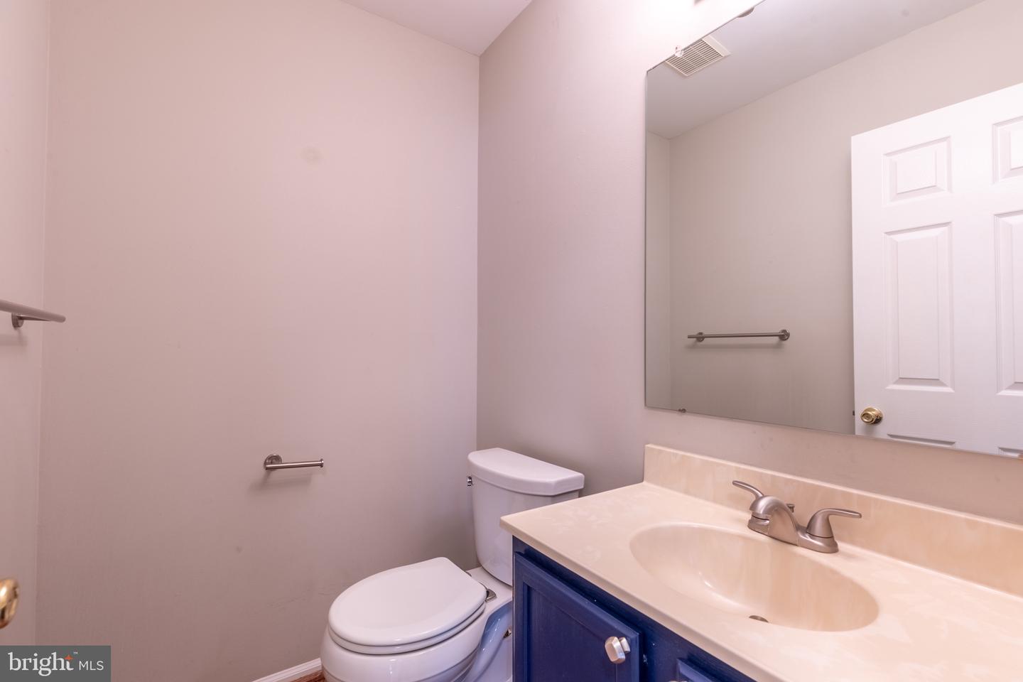 223 E Flagstone Dr Property Photo 16