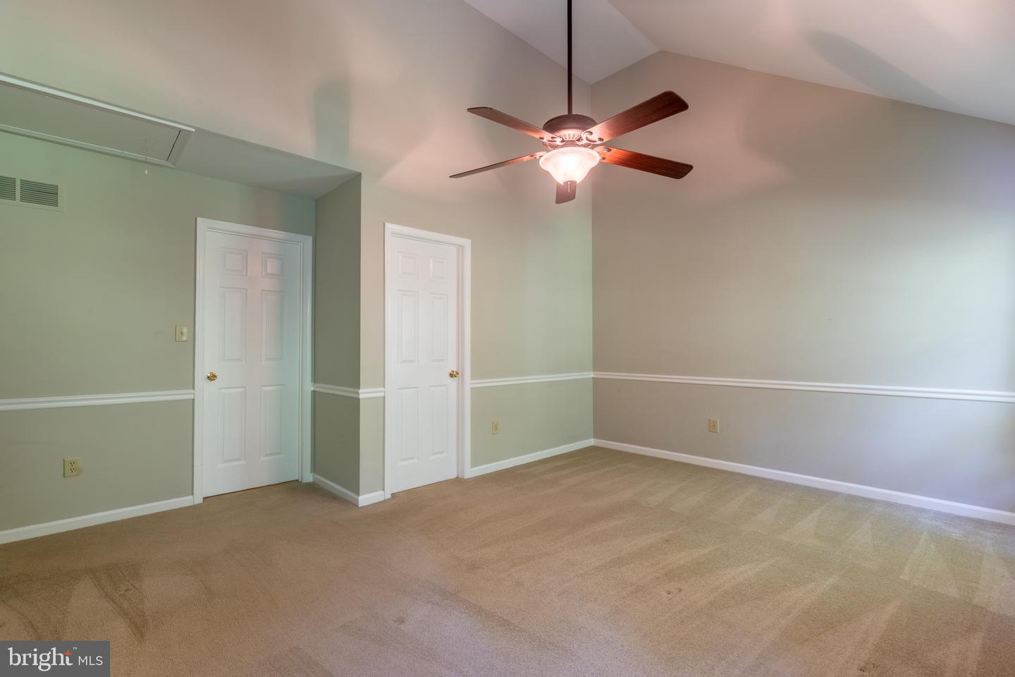 223 E Flagstone Dr Property Photo 19