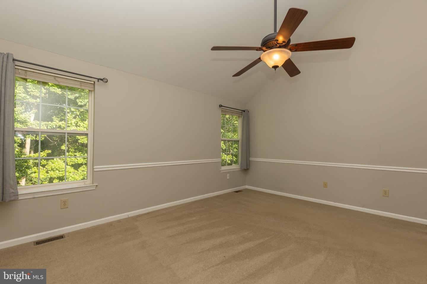 223 E Flagstone Dr Property Photo 23